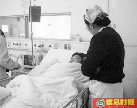 女子離婚棄子欲與網(wǎng)友結(jié)婚未果后剖腹自殘(圖)