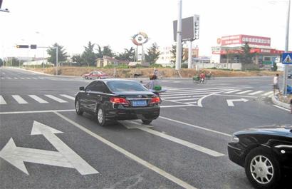 海爾路橋下道路通車(chē)