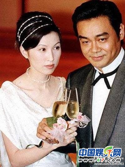 娛樂圈明星夫妻珍貴結(jié)婚照曝光