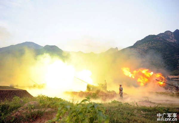 資料圖：成都軍區(qū)某高炮團實施復雜電磁對抗演練。