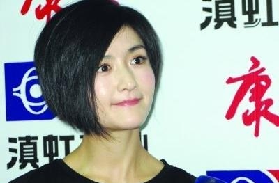 央視李思思靠男友登臺 揭眾多美女主持人的上位史