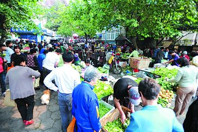 沂水路早市開20年被迫關(guān)門