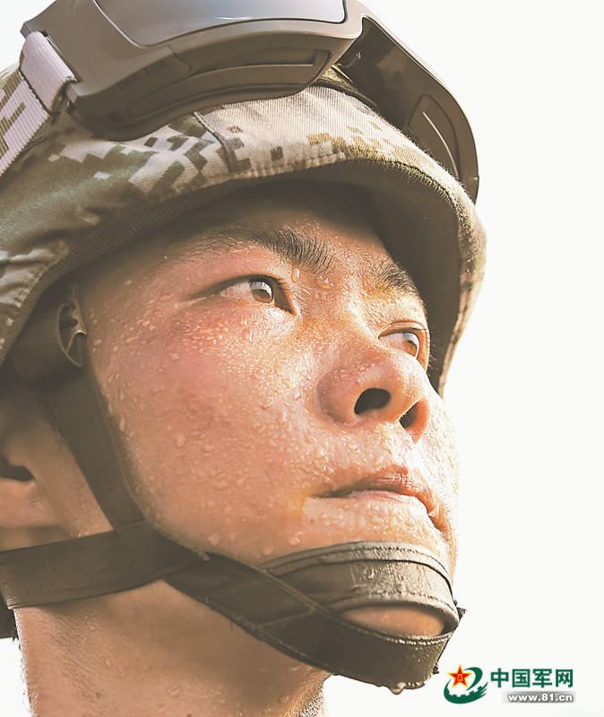 組圖：走進閱兵基地 受閱官兵訓練時汗如雨下