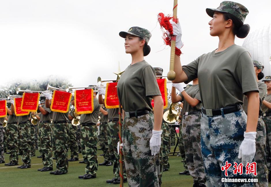 探訪閱兵基地 三軍儀仗隊首次有女兵參加大閱兵