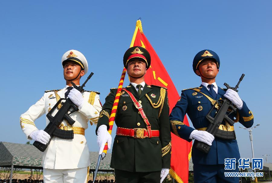 濃縮輝煌戰(zhàn)史　傳承英雄血脈——走進(jìn)勝利日大閱兵徒步方隊(duì)