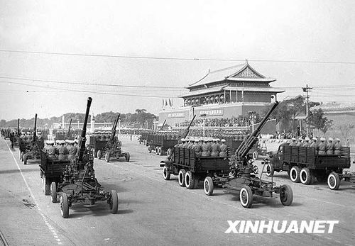 1953年國慶閱兵 人民軍隊(duì)正規(guī)化建設(shè)的成果展示